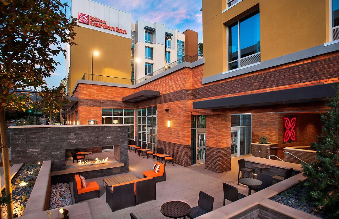 Hilton Garden Inn Burbank Los Angeles-1